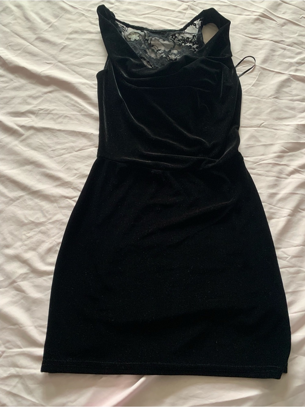 Black Lace-Detail Velvet Cocktail Dress - Women